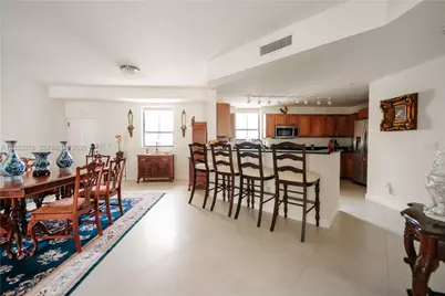 8390 SW 72nd Ave #707, Miami, FL 33143 - Photo 3