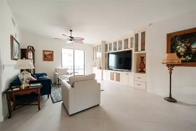 8390 SW 72nd Ave #707, Miami, FL 33143 - Photo 3