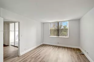 3660 NE 166th St, North Miami Beach, FL 33160 - Photo 11