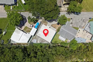 2475 NE 137th St, North Miami Beach, FL 33181 - Photo 17