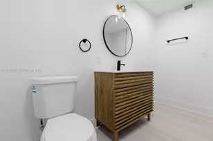 2475 NE 137th St, North Miami Beach, FL 33181 - Photo 9