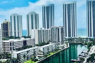 500 Bayview Dr, Sunny Isles Beach, FL 33160 - Photo 7