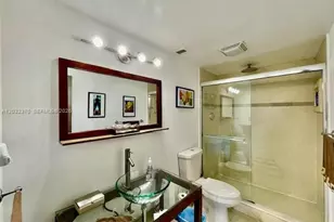 500 Bayview Dr, Sunny Isles Beach, FL 33160 - Photo 17