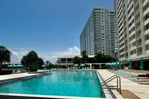 500 Bayview Dr, Sunny Isles Beach, FL 33160 - Photo 47