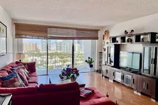 500 Bayview Dr, Sunny Isles Beach, FL 33160 - Photo 5