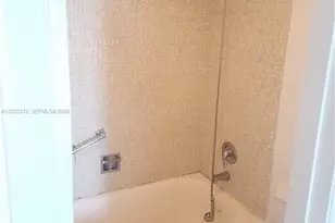 3475 N Country Club Dr, Aventura, FL 33180 - Photo 9