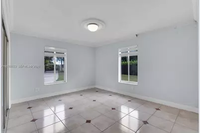 18370 SW 212th St, Miami, FL 33187 - Photo 23