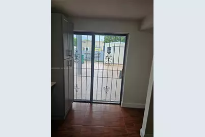 9890 NW 80th Pl #2122, Hialeah Gardens, FL 33016 - Photo 11