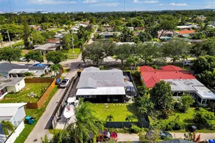 4621 Johnson St, Hollywood, FL 33021 - Photo 3