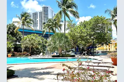 19390 Collins Ave #316, Sunny Isles Beach, FL 33160 - Photo 39
