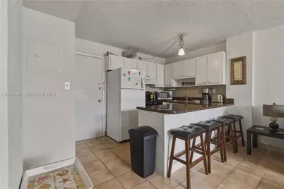 3000 N Ocean Blvd #303, Fort Lauderdale, FL 33308 - Photo 17