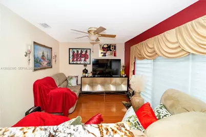 8564 SW 23rd Ct, Miramar, FL 33025 - Photo 5