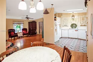 35250 SW 177th Ct, Homestead, FL 33034 - Photo 7