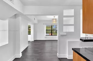 934 Michigan Ave, Miami Beach, FL 33139 - Photo 15