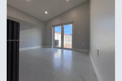 2834 W 75th Ter, Hialeah, FL 33018 - Photo 19