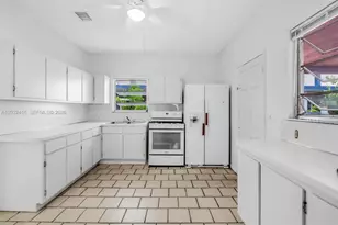1243 SW 3rd St, Miami, FL 33135 - Photo 21