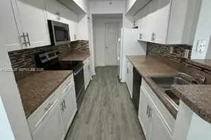 140 SW 117th Ave, Pembroke Pines, FL 33025 - Photo 1