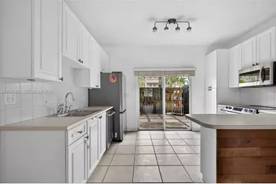 4902 Washington St #4, Hollywood, FL 33021 - Photo 7