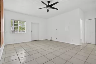 4902 Washington St, Hollywood, FL 33021 - Photo 3