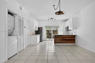 4902 Washington St, Hollywood, FL 33021 - Photo 5