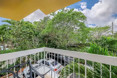 12085 W Dixie Highway, Biscayne Park, FL 33161 - Photo 3