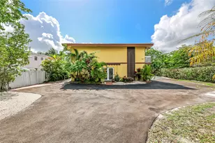 12085 W Dixie Hwy, Biscayne Park, FL 33161 - Photo 9