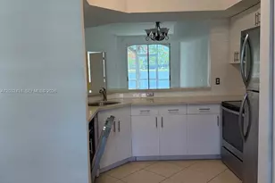 715 SW 148th Ave, Sunrise, FL 33325 - Photo 9