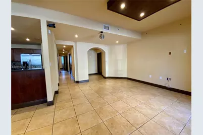 8800 NW 107th Ct #110, Doral, FL 33178 - Photo 9