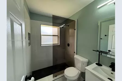 389 NE Surfside Ave, Port Saint Lucie, FL 34983 - Photo 17