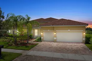 11931 SW Aventino Dr, Port Saint Lucie, FL 34987 - Photo 1