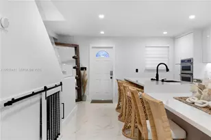 2115 NE 123rd St, North Miami, FL 33181 - Photo 21