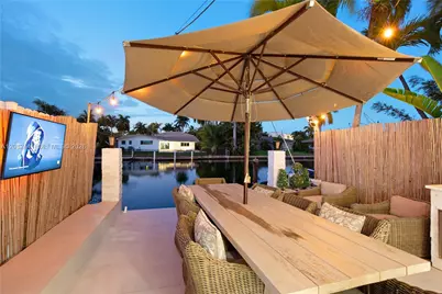 2115 NE 123rd St, North Miami, FL 33181 - Photo 45