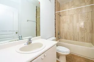 1663 SE 27th Dr, Homestead, FL 33035 - Photo 15