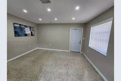 11267 SW 7th St, Sweetwater, FL 33174 - Photo 17
