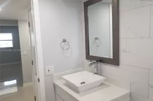 4700 Washington St, Hollywood, FL 33021 - Photo 9