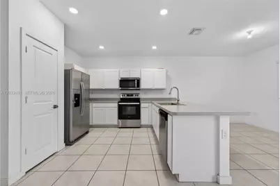 1780 SE 9th Ave, Homestead, FL 33034 - Photo 3