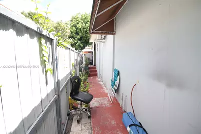 359 E 12th St, Hialeah, FL 33010 - Photo 55