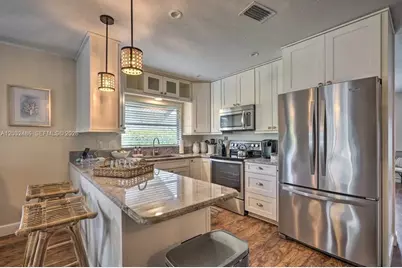 558 102nd Ave #0, Naples, FL 34108 - Photo 9