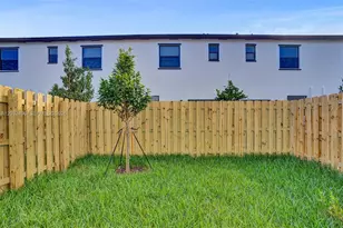 2542 SE 29th St, Homestead, FL 33035 - Photo 19