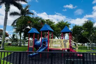 3355 W 90th Terrace, Hialeah, FL 33018 - Photo 31