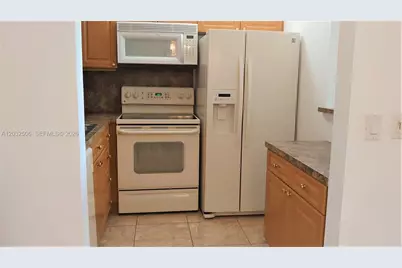 250 Suffolk F #250, Boca Raton, FL 33434 - Photo 7