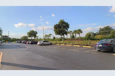 250 Suffolk F #250, Boca Raton, FL 33434 - Photo 15
