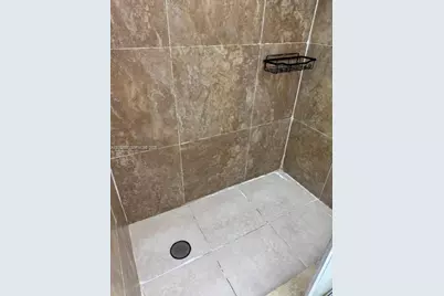 10000 NW 80th Ct #2249, Hialeah Gardens, FL 33016 - Photo 7