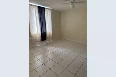 10000 NW 80th Ct #2249, Hialeah Gardens, FL 33016 - Photo 5