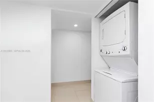 1717 N Bayshore Dr, Miami, FL 33132 - Photo 19