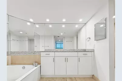 1717 N Bayshore Dr #A-1533, Miami, FL 33132 - Photo 35