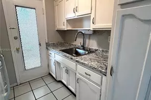 825 Euclid Ave, Miami Beach, FL 33139 - Photo 7