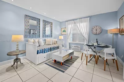 3030 Collins Ave #4E, Miami Beach, FL 33140 - Photo 1