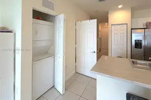 10606 W 32nd Ln, Hialeah, FL 33018 - Photo 7