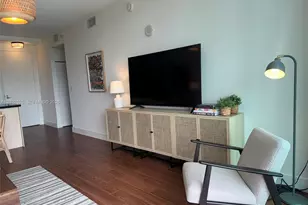 79 SW 12th St, Miami, FL 33130 - Photo 9